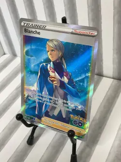 Pokemon TCG Blanche SWSH227 Black Star Promo Holo Card Near Mint Condition - Image 2