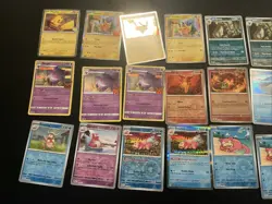 Pokemon TCG Mixed Holo Lot 30 Cards - Image 2