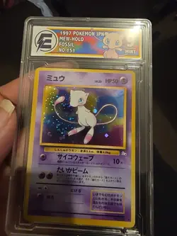 Pokemon Mew TCG Holo Rare Card #151 1997 Fossil Vintage - Image 3