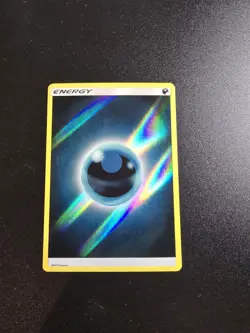 2017 POKEMON SUN & MOON DARKNESS ENERGY REVERSE HOLO - Image 1