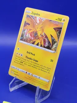 Pokemon ZAPDOS 048/185 RARE HOLOFOIL NM CARD Blister exclusive w/ mini swirl - Image 3