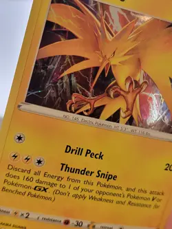 Pokemon ZAPDOS 048/185 RARE HOLOFOIL NM CARD Blister exclusive w/ mini swirl - Image 5