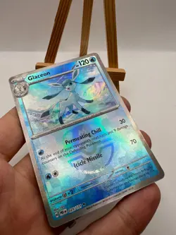 Pokemon Prismatic Evolutions - 025/131 Glaceon - Master Ball Reverse - NM/M - Image 3