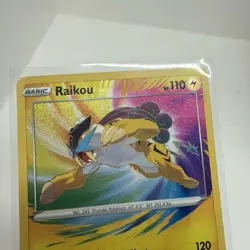 Raikou 050/185 Vivid Voltage NM Holo Foil Amazing Rare Pokemon Card - Image 2