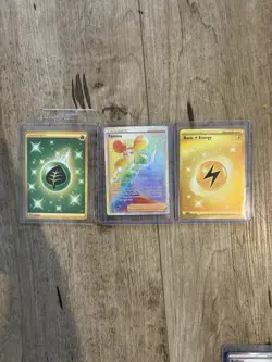 NM Pokemon Lot: Ralts 211/198 Moltres SWSH284 Magmortar GG03 Marnie; 25 cards - Image 5