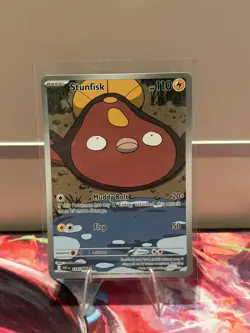 Stunfisk - 118/086 - White Flare - IR - NM - Image 1