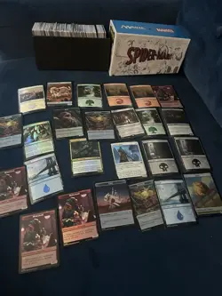 Magic the Gathering Marvel’s Spider-Man - Gift Bundle Box and Cards Lot - Image 4