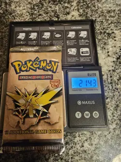 Pokemon Fossil Unlimited Booster Pack Sealed Zapdos Art 1999 WOTC 21.43g—HEAVY - Image 1