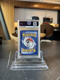 2005 Pokemon Vaporeon Holo EX Delta Species 110/113 PSA 6 - Image 2