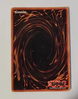 Blue-Eyes White Dragon SDK-001 Ultra Rare Holo Unlimited Yu-Gi-Oh! DMG - Image 2