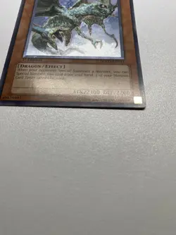 Yugioh Phantom Dragon LODT-EN041 Ultimate Rare 1st Edition NM - Image 2