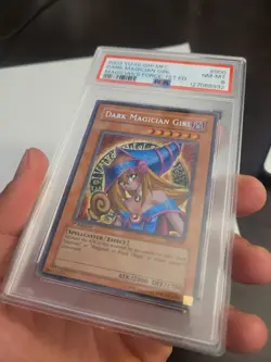 2003 YU-GI-OH! MFC-MAGICIAN'S FORCE 1ST ED #000 DARK MAGICIAN GIRL PSA 8 - Image 3