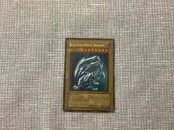 Blue-Eyes White Dragon SDK-001 Starter Deck: Kaiba Unlimited - Image 1