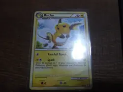 Raichu 33/90 Pokemon HGSS Undaunted Common Non Holo NM/LP/ 2010 - Image 1