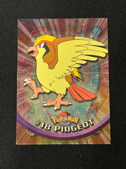 Pokemon TCG Pidgeot #18 Topps Trading Cards Series 1 Chrome Foil Holo LP - Image 1