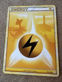 2010 Pokemon TCG HGSS Ampharos Lightning Energy Regular Non-holo 118/123 LP - Image 1