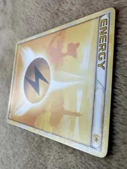 2010 Pokemon TCG HGSS Ampharos Lightning Energy Regular Non-holo 118/123 LP - Image 3