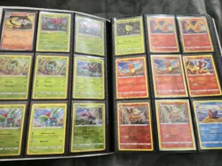 Binder Pokemon Pikachu, Eevee, Umbreon, Card Collection English Lot Of 247 Cards - Image 2
