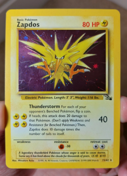 1999 POKEMON FOSSIL SET ZAPDOS HOLOGRAPHIC CARD 15/62 - Image 1