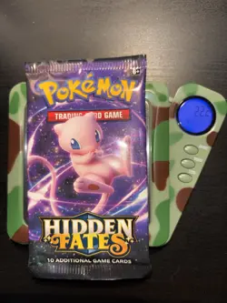 22.2g! HEAVY Hidden Fates Booster Pack Pokemon TCG 2019 - Rare - Mew Artwork - Image 1