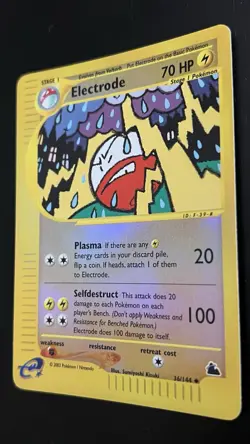 Electrode 36/144 NM Skyridge Reverse Holo Pokemon TCG - Image 3