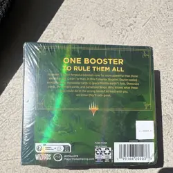 Magic: The Gathering Lord of the Rings Collector Booster Box - Image 2