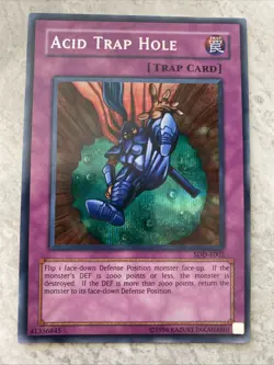 Yugioh - Acid Trap Hole - SDD-E002 - Secret Rare - Image 1