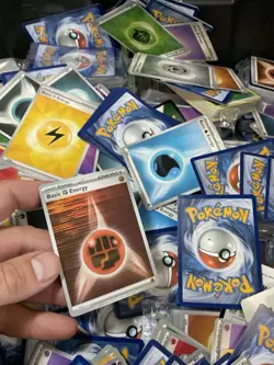 Pokemon TCG - HUGE Lot ALL ENERGY CARDS! HOLO NEW VTG VARIOUS Over 3000 - Image 4