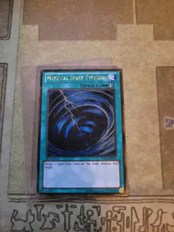 YUGIOH MYSTICAL SPACE TYPHOON PGLD-EN079 GOLD 1ST ED NM/VLP - Image 2