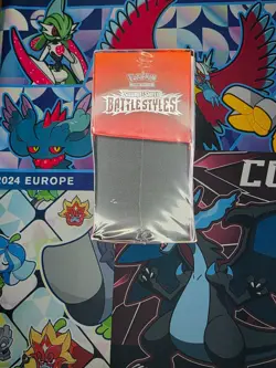 Pokemon TCG Battle Styles Elite Trainer Box [Single Strike Urshifu] (Red) ETB - Image 2