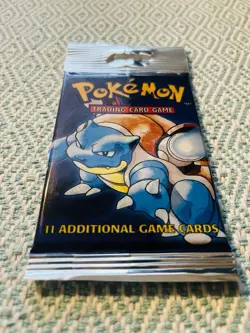 Wizards of the Coast Pokemon Base Set Booster Pack 742818061582 - Image 5