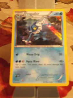 075PK13 - Frogadier - 13/39 - Kalos Starter Set - Holo - NM - Image 1