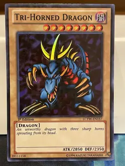 Tri-Horned Dragon - LCYW-EN157 - Super Rare - 1st Edition - LP/MP - Image 1