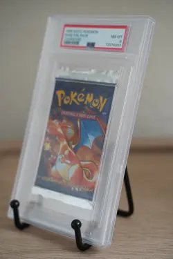 PSA 8 Pokemon TCG Base Set Unlimited Booster Pack Charizard Artwork WOTC 1999 - Image 3