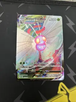 Butterfree VMAX – 002/189 – Holo Ultra Rare – Pokemon TCG Darkness Ablaze – NM - Image 1