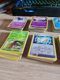 Pokemon Card Bundle 270x Reverse Holo/Holo Lost Origin Silver Tempest - Image 2