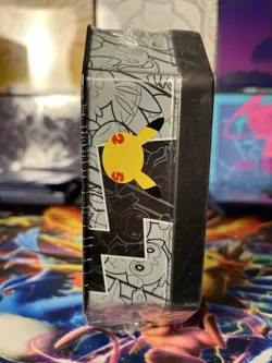 Pokemon Celebrations Sealed Lance’s Charizard V Square Tin - Image 4