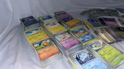 Bulk Lot of 1000+ Pokemon Cards - Image 2