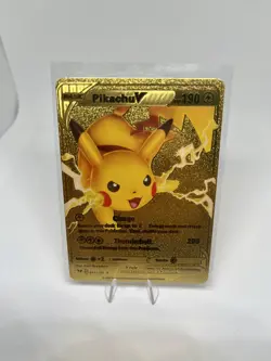 Pokemon Pikachu V Gold Foil Card 043/185 2020 Thunderbolt 200 - Image 1