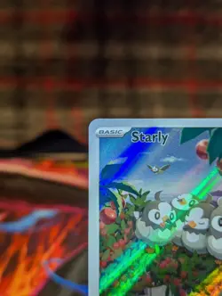 Pokemon Starly 221/198SV01 Holo Illustration Rare Scarlet & Violet Base Set - Image 2