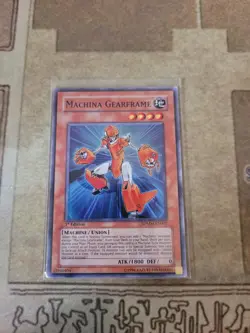 YUGIOH MACHINA GEARFRAME SDMM-EN002 SUPER 1ST ED LP - Image 1