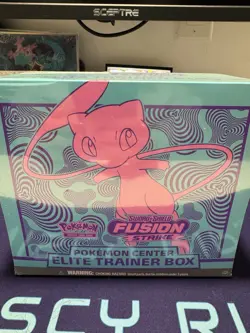 Pokemon Center TCG Sword & Shield-Fusion Strike Elite Trainer Box - Image 1