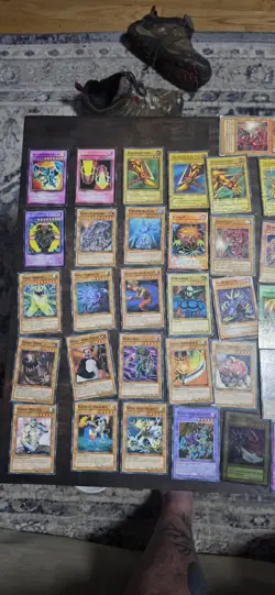 Yu-Gi-Oh!Fake 78 Card Lot - Blue-Eyes, Dark Magician, Kuriboh, Slifer, Exodia - Image 4