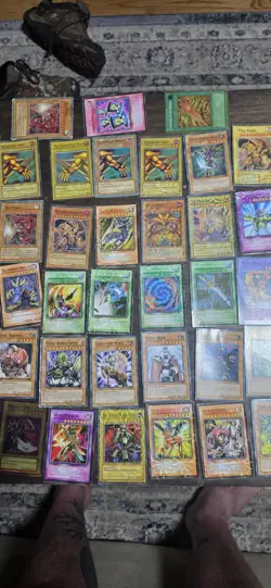 Yu-Gi-Oh!Fake 78 Card Lot - Blue-Eyes, Dark Magician, Kuriboh, Slifer, Exodia - Image 5
