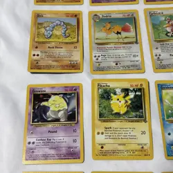 Vintage 1999 Pokemon Cards Lot 25 Base Jungle Fossil LP/NM No Duplicates - Image 4