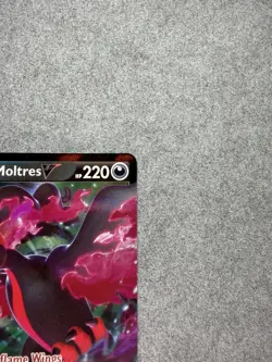 Pokemon Galarian Moltres V 097/198 Swsh06 Ultra Rare Holo Chilling Reign EN - Image 3