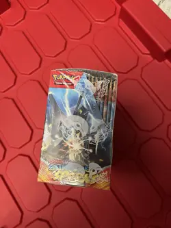 Pokemon Scarlet & Violet Surging Sparks Booster Box - Image 4