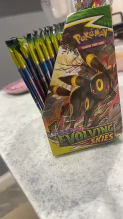 Pokemon TCG Sword & Shield EVOLVING SKIES Booster Box Sealed 36 Packs 820650818776 - Image 3