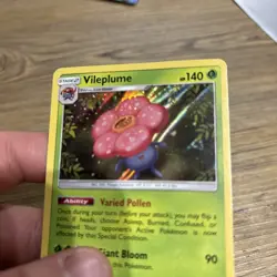 Pokemon Vileplume Holo Rare SM - Unbroken Bonds 8/214 mint condition - Image 4