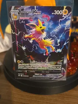 Jolteon VMAX SWSH184 SWSH: Sword & Shield Promo Cards Holo - Image 1